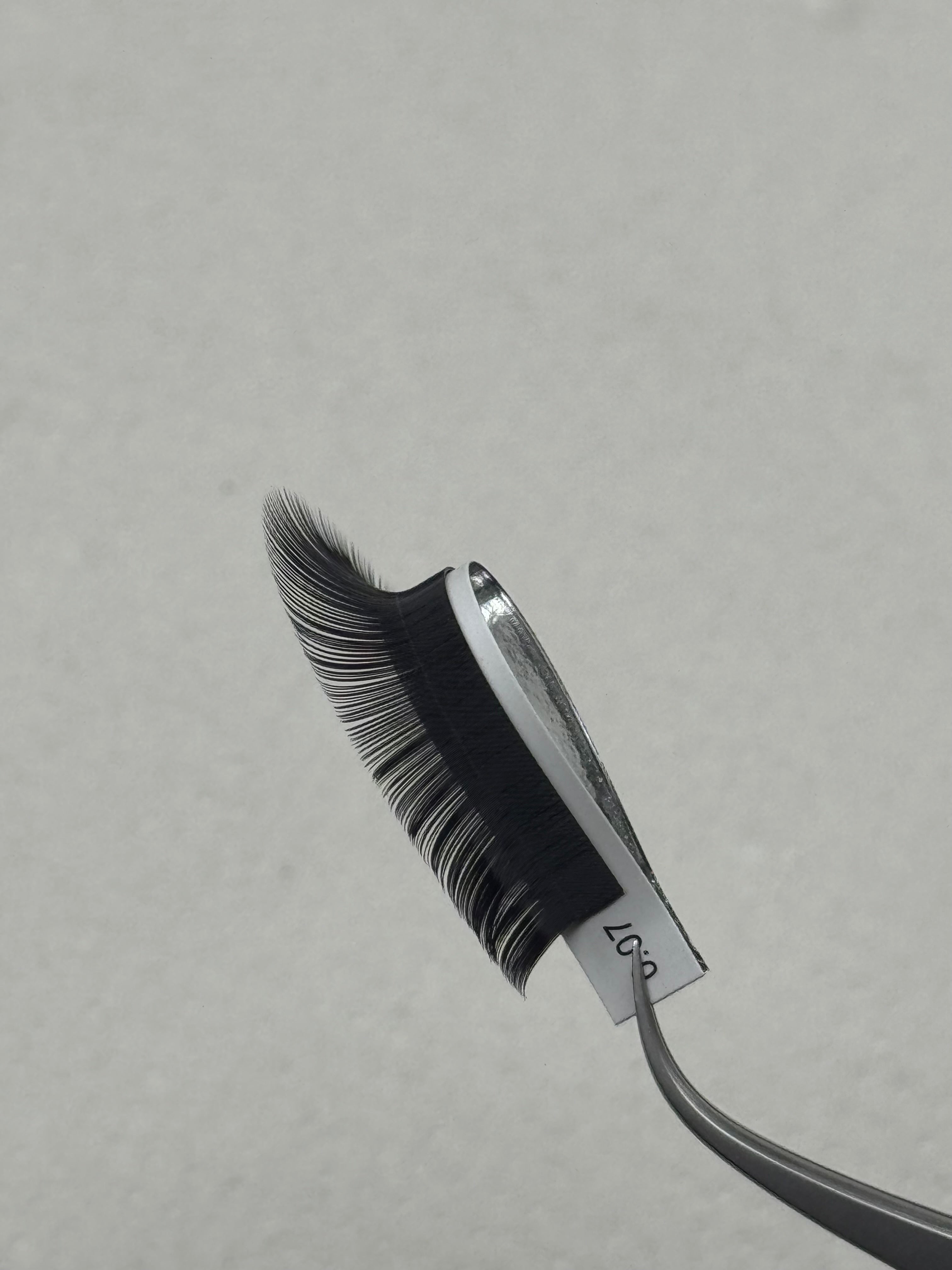 Professional Cashmere Volume Lash Extensions 0.07, M Curl - UK Supplier